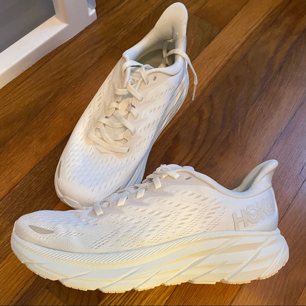 Hoka One One Women’s Clifton 8 NIB